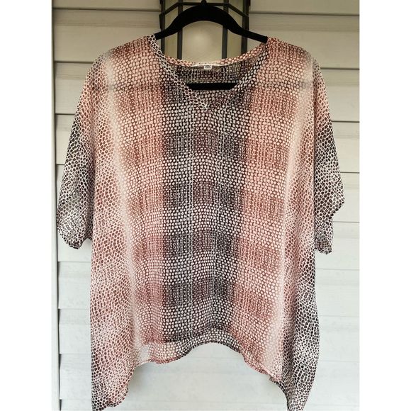 CAbi #240 Sheer "Cover Up Tee" Blouse Brown Beige Tan Size Medium - Picture 2 of 4